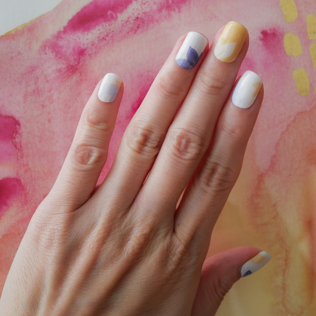 Nodspark Periwinkle Petals Nail Polish Nail Wraps Manicure | Contains 16 Floral Nail Art Nail Nail Wraps (8 Different Sizes) | Affordable | Quick and Easy to use | 15 Minute Application | Lasts up to 2 Weeks |